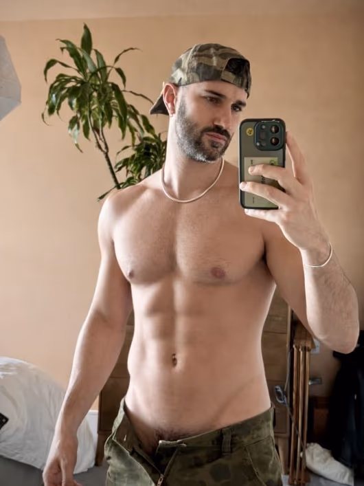 Milan, male escort in Dubai Marina