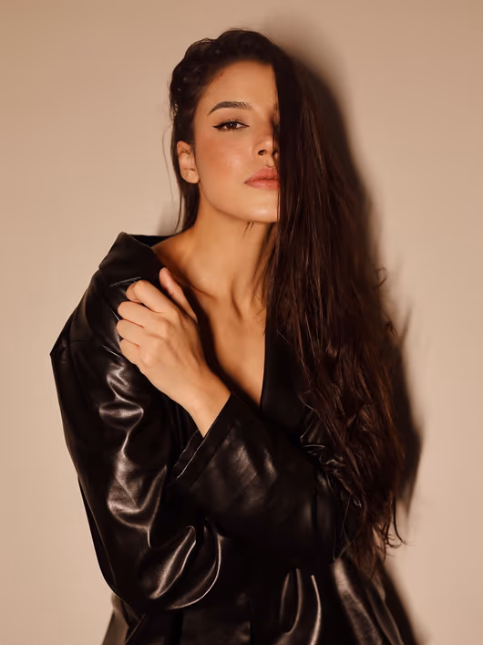 Sylvie, female escort in Bur Dubai